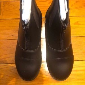 New Saxon Equileather Size 4 Child's Brown Zip Up Riding Boots